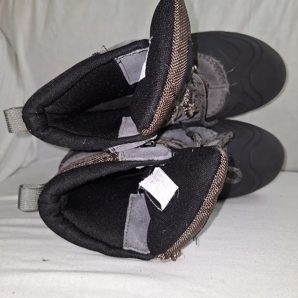 Magellan Outdoors PAC Boot II 177852 Men's Size 10 D Waterproof Insulated Gray